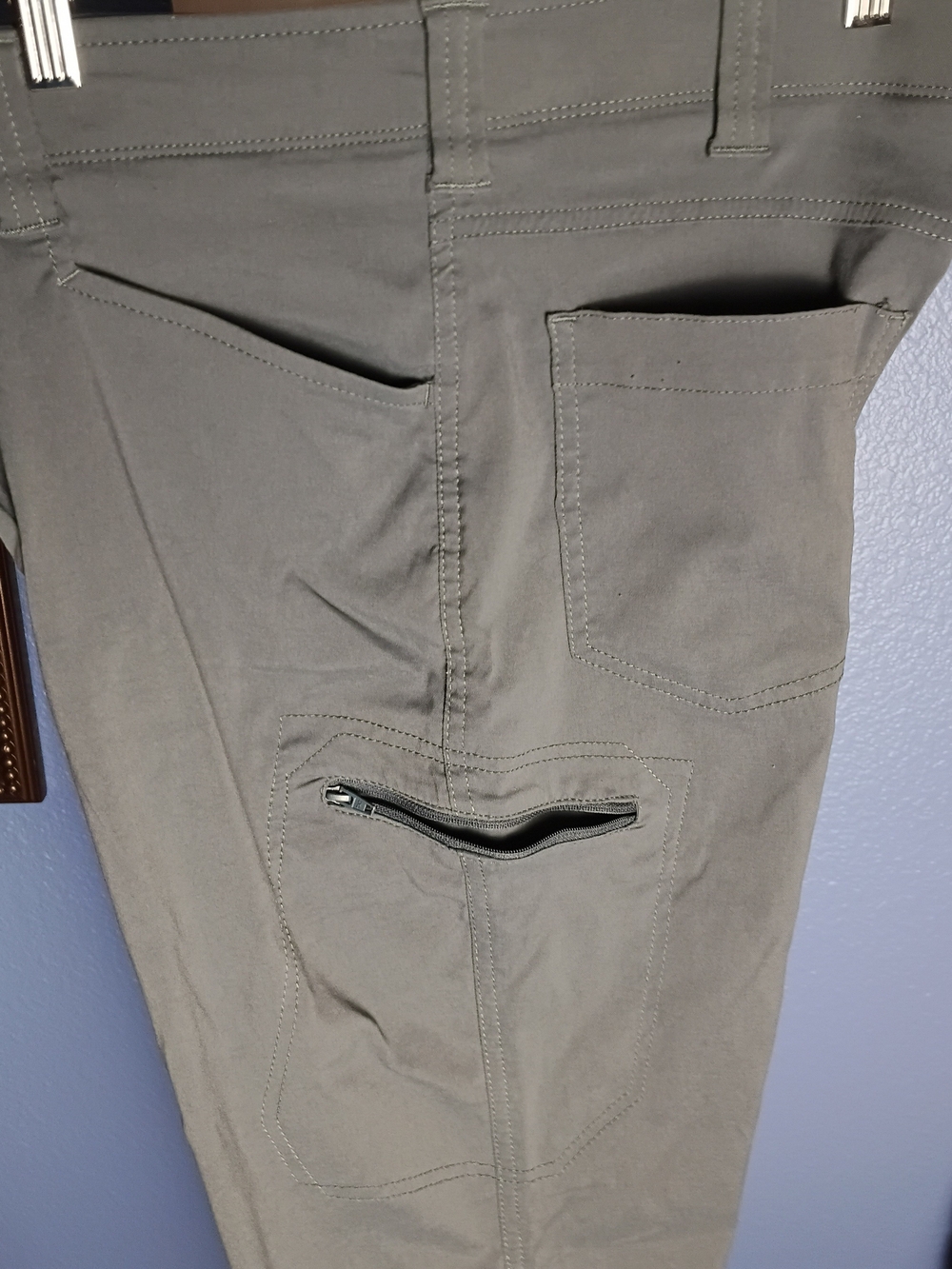 34 X 32 Wrangler Cargo Pants - Picture 6 of 6